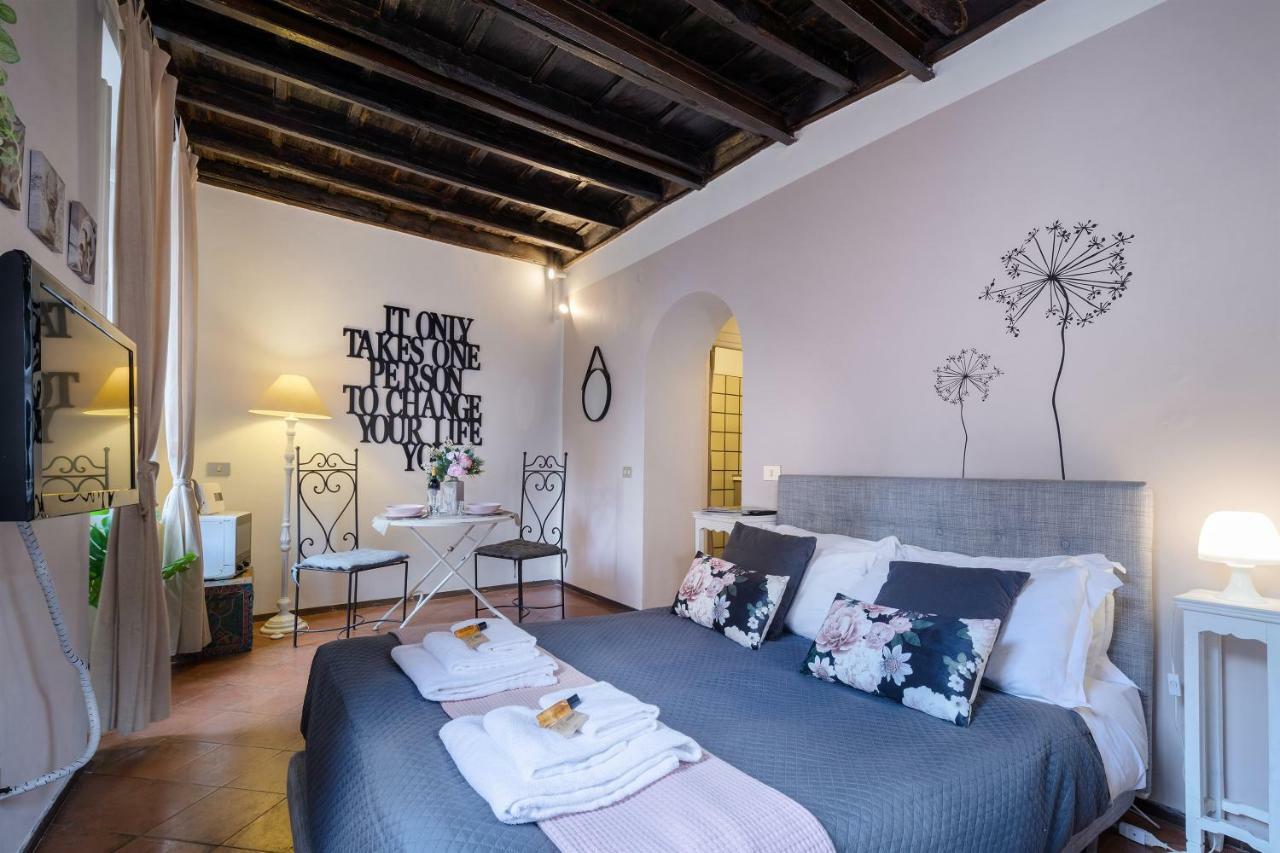 Rome As You Feel - Santo Stefano Apartment ภายนอก รูปภาพ